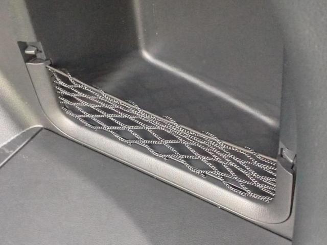 RAV4 4WDアドベンチャーオフロードパッケージ 保証書/ディスプレイオーディオ+ナビ/衝突安全装置/パノラミックビューモニター/車線逸脱防止支援システム/シート 合皮/パーキングアシスト バックガイド/ヘッドランプ LED 衝突被害軽減システム(26枚目)