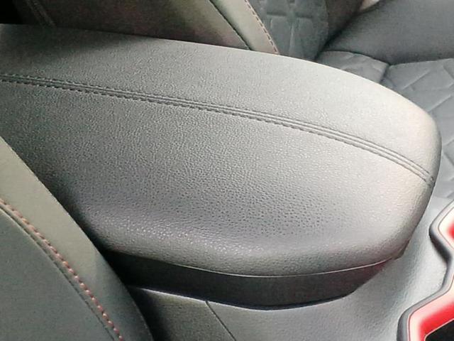 RAV4 4WDアドベンチャーオフロードパッケージ 保証書/ディスプレイオーディオ+ナビ/衝突安全装置/パノラミックビューモニター/車線逸脱防止支援システム/シート 合皮/パーキングアシスト バックガイド/ヘッドランプ LED 衝突被害軽減システム(33枚目)