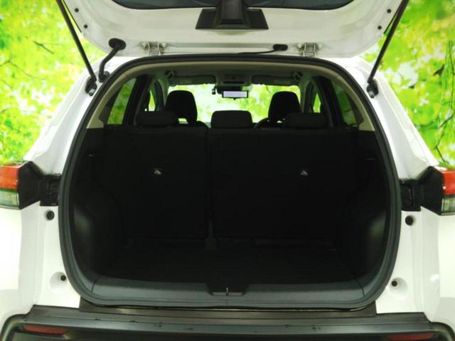 ノート X 保証書/純正 9インチ メモリーナビ/インテリジェントルームミラー/エマージェンシーブレーキ/アラウンドビューモニター/車線逸脱防止支援システム/ドライブレコーダー 純正/USBジャック 全周囲カメラ(19枚目)