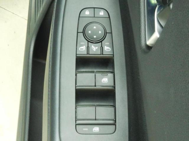 ノート X 保証書/純正 9インチ メモリーナビ/インテリジェントルームミラー/エマージェンシーブレーキ/アラウンドビューモニター/車線逸脱防止支援システム/ドライブレコーダー 純正/USBジャック 全周囲カメラ(30枚目)