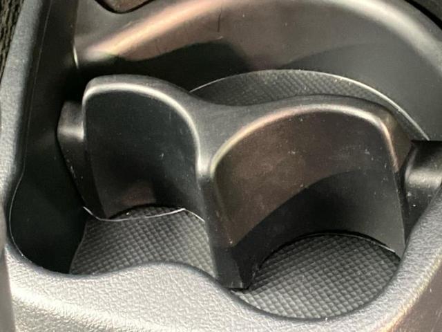 ヴィッツ ハイブリッドＦ　保証書／純正　ＳＤナビ／ヘッドランプ　ＬＥＤ／ＥＴＣ／ＥＢＤ付ＡＢＳ／横滑り防止装置／アイドリングストップ／バックモニター／フルセグＴＶ／エアバッグ　運転席／エアバッグ　助手席／パワーウインドウ（36枚目）