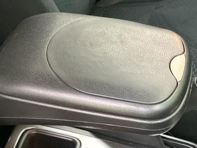 ジューク 15RX 純正 SDナビ/アラウンドビューモニター/車線逸脱防止支援システム/ヘッドランプ HID/Bluetooth接続/ETC/EBD付ABS/アイドリングストップ/フロントモニター/サイドモニター(30枚目)