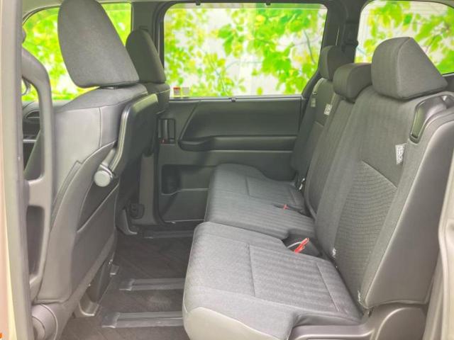 ノア Ｇ　保証書／ディスプレイオーディオ＋ナビ／衝突安全装置／両側電動スライドドア／シートヒーター　前席／パノラミックビューモニター／車線逸脱防止支援システム／パーキングアシスト　自動操舵　衝突被害軽減システム（8枚目）