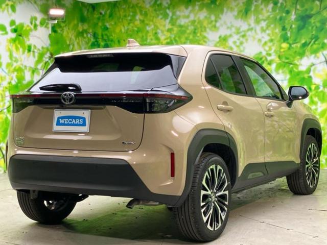 ヤリスクロス ハイブリッドＺ　保証書／ディスプレイオーディオ＋ナビ８インチ／衝突安全装置／シートヒーター／パノラミックビューモニター／車線逸脱防止支援システム／ヘッドランプ　ＬＥＤ／Ｂｌｕｅｔｏｏｔｈ接続／ＥＴＣ２．０（3枚目）