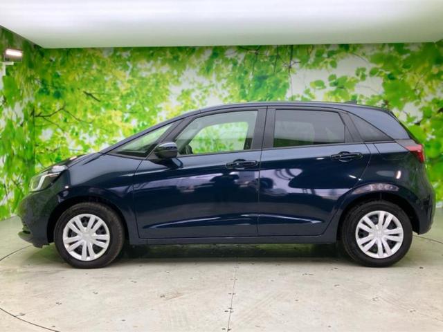 フィット ｅＨＥＶホーム　保証書／純正　９インチ　ナビ／ホンダセンシング／車線逸脱防止支援システム／ヘッドランプ　ＬＥＤ／Ｂｌｕｅｔｏｏｔｈ接続／ＥＴＣ／ＥＢＤ付ＡＢＳ／横滑り防止装置／アイドリングストップ　バックカメラ（2枚目）