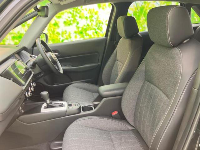 フィット ｅＨＥＶホーム　保証書／純正　９インチ　ナビ／ホンダセンシング／車線逸脱防止支援システム／ヘッドランプ　ＬＥＤ／Ｂｌｕｅｔｏｏｔｈ接続／ＥＴＣ／ＥＢＤ付ＡＢＳ／横滑り防止装置／アイドリングストップ　バックカメラ（6枚目）