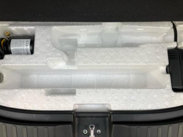 Ｎ－ＢＯＸカスタム ターボコーディネートスタイル２トーン　保証書／純正　９インチ　ナビ／ホンダセンシング／両側電動スライドドア／シートヒーター　前席／マルチビューカメラシステム／車線逸脱防止支援システム／登録済未使用車／ヘッドランプ　ＬＥＤ　禁煙車（24枚目）