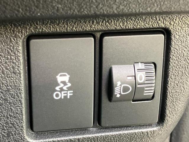 Ｎ－ＢＯＸカスタム ターボコーディネートスタイル２トーン　保証書／純正　９インチ　ナビ／ホンダセンシング／両側電動スライドドア／シートヒーター　前席／マルチビューカメラシステム／車線逸脱防止支援システム／登録済未使用車／ヘッドランプ　ＬＥＤ　禁煙車（32枚目）