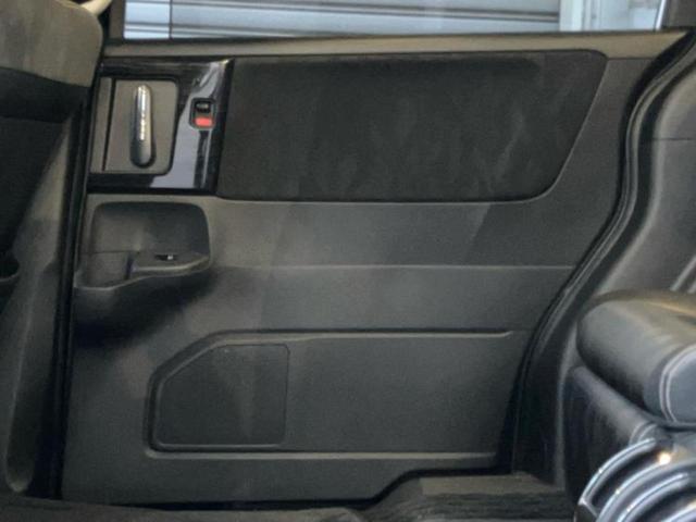 オデッセイハイブリッド ハイブリッドアブソルート・ＥＸホンダセンシング　新品タイヤ／保証書／純正　９インチ　ＳＤナビ／衝突安全装置／両側電動スライドドア／シートヒーター／マルチビューカメラシステム／車線逸脱防止支援システム／シート　ハーフレザー　衝突被害軽減システム（13枚目）