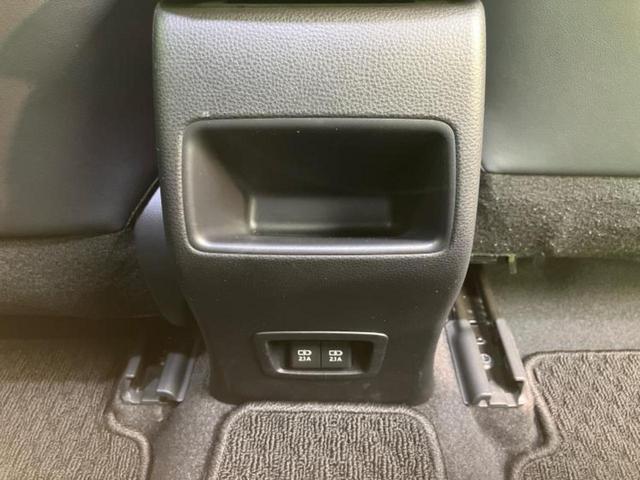 カローラツーリング ダブルバイビー　新品タイヤ／純正エアロ／保証書／ディスプレイオーディオ＋ナビ９インチ／衝突安全装置／シートヒーター　前席／車線逸脱防止支援システム／シート　ハーフレザー／ドライブレコーダー　社外　衝突被害軽減システム（39枚目）