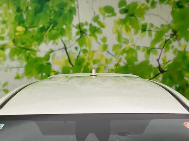 カローラツーリング ダブルバイビー　新品タイヤ／純正エアロ／保証書／ディスプレイオーディオ＋ナビ９インチ／衝突安全装置／シートヒーター　前席／車線逸脱防止支援システム／シート　ハーフレザー／ドライブレコーダー　社外　衝突被害軽減システム（47枚目）