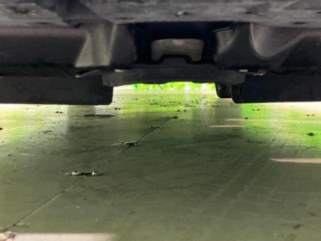 ヴォクシー ＺＳキラメキ２　保証書／純正　９インチ　ＳＤナビ／フリップダウンモニター　純正　１２．１インチ／衝突安全装置／両側電動スライドドア／車線逸脱防止支援システム／ドライブレコーダー　前後／ヘッドランプ　ＬＥＤ　ドラレコ（47枚目）