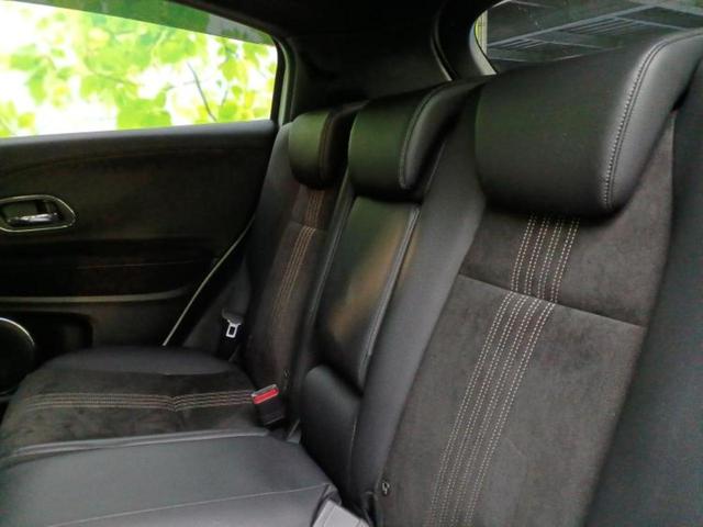 ヴェゼル ハイブリッドＲＳ・ホンダセンシング　保証書／純正　８インチ　ＳＤナビ／衝突安全装置／シートヒーター　前席／車線逸脱防止支援システム／ヘッドランプ　ＬＥＤ／Ｂｌｕｅｔｏｏｔｈ接続／ＥＴＣ／ＥＢＤ付ＡＢＳ／横滑り防止装置　バックカメラ（7枚目）