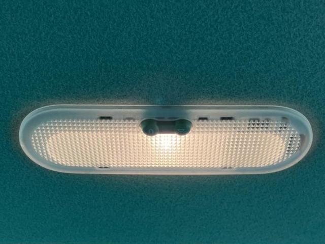 マーチ ニスモＳ　新品タイヤ／保証書／社外　ＳＤナビ／ＥＴＣ／ＥＢＤ付ＡＢＳ／横滑り防止装置／ワンセグＴＶ／エアバッグ　運転席／エアバッグ　助手席／アルミホイール　純正　１６インチ／パワーウインドウ　盗難防止装置（28枚目）