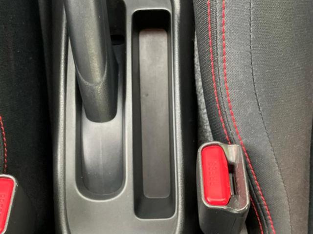 マーチ ニスモＳ　新品タイヤ／保証書／社外　ＳＤナビ／ＥＴＣ／ＥＢＤ付ＡＢＳ／横滑り防止装置／ワンセグＴＶ／エアバッグ　運転席／エアバッグ　助手席／アルミホイール　純正　１６インチ／パワーウインドウ　盗難防止装置（29枚目）