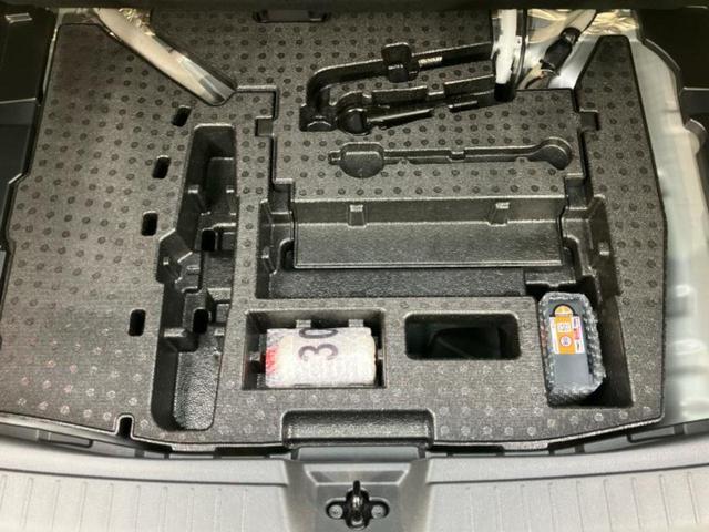 ノート S 保証書/社外 9インチ SDナビ/インテリジェントルームミラー/衝突安全装置/アラウンドビューモニター/車線逸脱防止支援システム/ヘッドランプ LED/ETC/EBD付ABS/横滑り防止装置(24枚目)