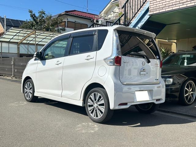 デイズ ライダー ハイウェイスター X TVナビ エアコン プッシュスタート USB バックカメラ パワーウィンドウ パワステ 衝突安全ボディ ベンチシート スマートキー(8枚目)