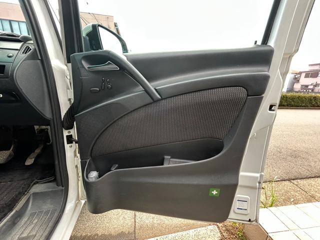 Vクラス V350 トレンド V350 トレンド 両側パワースライドドア 後席モニター バックカメラ スマートキー ETC TVナビ ラグジュアリーパッケージ 前後ドラレコ シートヒーター Bluetooth(35枚目)