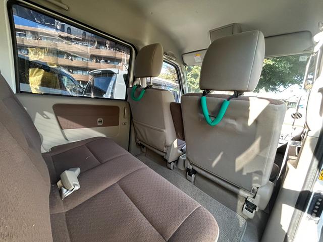 エブリイワゴン JP 車椅子移動車 後部電動固定リヤシート エアコン パワーウィンド パワステ キーレスエントリー フルフラットシート 助手席エアバッグ 衝突安全ボディ ABS付(35枚目)