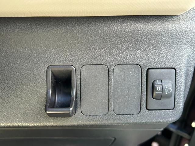 ミラココア ココアプラスＸ　キーレス　エアコン　ＥＴＣ　ＴＶナビ　Ｂｌｕｅｔｏｏｔｈ　ＵＳＢ　ベンチシート　衝突安全ボディ　パワステ　パワーウインドウ　イモビライザー（31枚目）