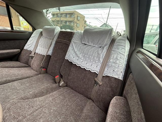 シーマ ４１ＬＶ－Ｚ　ＥＴＣ　エアコン　ナビ　ＣＤ　ＤＶＤ　ガラスサンルーフ　パワーシート　キーレス　カセット　Ｖ８エンジン　パワーウインドウ　パワステ（24枚目）