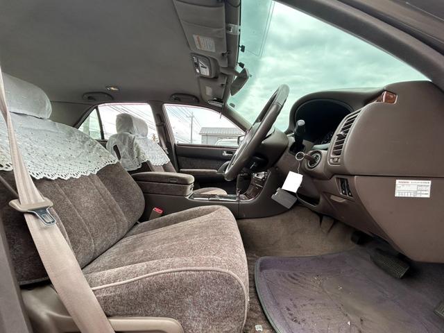 シーマ ４１ＬＶ－Ｚ　ＥＴＣ　エアコン　ナビ　ＣＤ　ＤＶＤ　ガラスサンルーフ　パワーシート　キーレス　カセット　Ｖ８エンジン　パワーウインドウ　パワステ（29枚目）