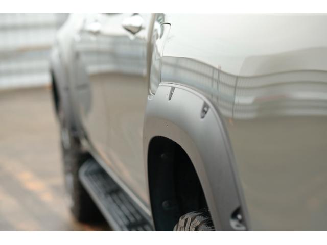 ハイラックス Ｚ　２インチリフトアップ　ＪＡＯＳオーバーフェンダー　ＢＦＧｏｏｄｒｉｃｈ　ＡＬＰＩＮＥ　ＨＤＭＩ　専用ＢｉｇＸ１１インチ　専用前後ドラレコ　バックカメラ　ナビ連動ＥＴＣ　ＵＳ　ＴＯＹＯＴＡ純正バグガード（12枚目）