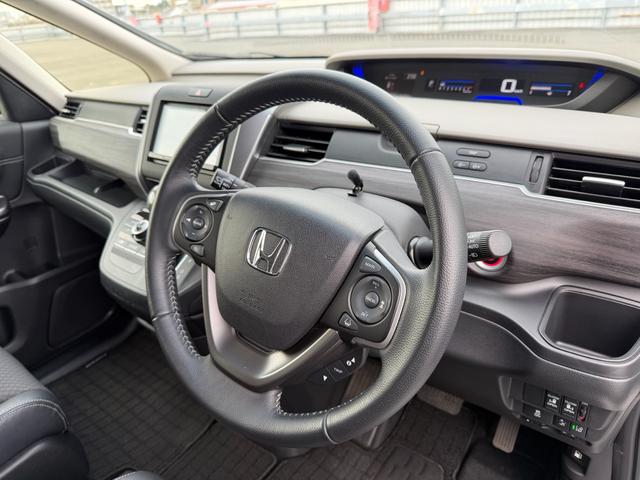 フリード Ｇ・ホンダセンシング　ワンオーナー　禁煙車両　Ｂｌｕｅｔｏｏｔｈフルセグナビ　ＥＴＣ　バックカメラ　前後ドラレコ　スマートキー２個　両側電動スライドドア　ホンダセンシング　６人乗り（15枚目）