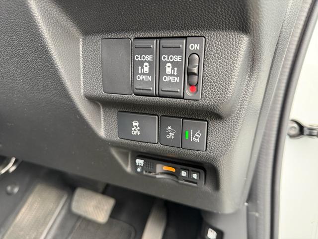 フリード Ｇ・ホンダセンシング　ワンオーナー　禁煙車両　Ｂｌｕｅｔｏｏｔｈフルセグナビ　ＥＴＣ　バックカメラ　前後ドラレコ　スマートキー２個　両側電動スライドドア　ホンダセンシング　６人乗り（17枚目）