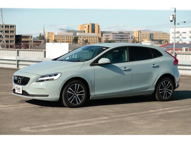V40 T3 キネティック 走行3万キロ台 ワンオーナー 禁煙車両 パワーシート シートヒーター バックカメラ LEDヘッドライト スマートキー2個 ETC 前後ドラレコ Bluetoothナビ 車検R9年3月(2枚目)