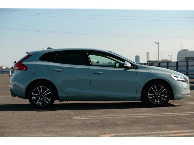 V40 T3 キネティック 走行3万キロ台 ワンオーナー 禁煙車両 パワーシート シートヒーター バックカメラ LEDヘッドライト スマートキー2個 ETC 前後ドラレコ Bluetoothナビ 車検R9年3月(7枚目)