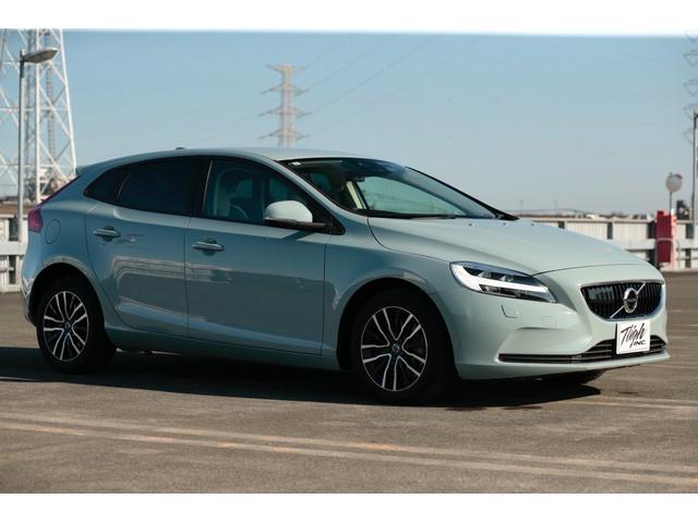 V40 T3 キネティック 走行3万キロ台 ワンオーナー 禁煙車両 パワーシート シートヒーター バックカメラ LEDヘッドライト スマートキー2個 ETC 前後ドラレコ Bluetoothナビ 車検R9年3月(8枚目)