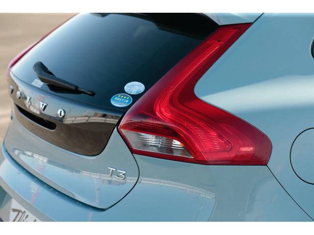 V40 T3 キネティック 走行3万キロ台 ワンオーナー 禁煙車両 パワーシート シートヒーター バックカメラ LEDヘッドライト スマートキー2個 ETC 前後ドラレコ Bluetoothナビ 車検R9年3月(15枚目)