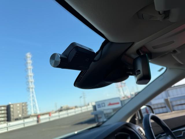 V40 T3 キネティック 走行3万キロ台 ワンオーナー 禁煙車両 パワーシート シートヒーター バックカメラ LEDヘッドライト スマートキー2個 ETC 前後ドラレコ Bluetoothナビ 車検R9年3月(31枚目)