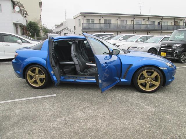 ＲＸ－８ タイプＳ　ロータリーエンジン　走行４３千キロ　車検整備付　６速マニュアル　ナビ　ＣＤ　ＥＴＣ　革シート　パワーシート　ゴールドペイント１８インチＡＷ　ＨＩＤライト　キーレス（10枚目）