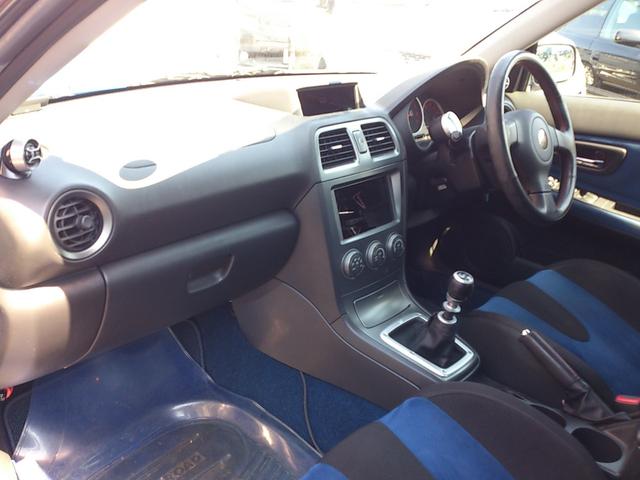 WRX STi HIDヘッドライト 6速ミッション(15枚目)