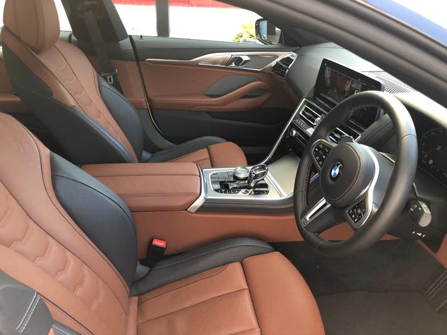 ８シリーズ Ｍ８５０ｉ　ｘＤｒｉｖｅ　グランクーペ　／／パノラマガラスルーフ／／ブラウンレザーシート／／Ｈａｒｍａｎ／Ｋａｒｄｏｎ（25枚目）