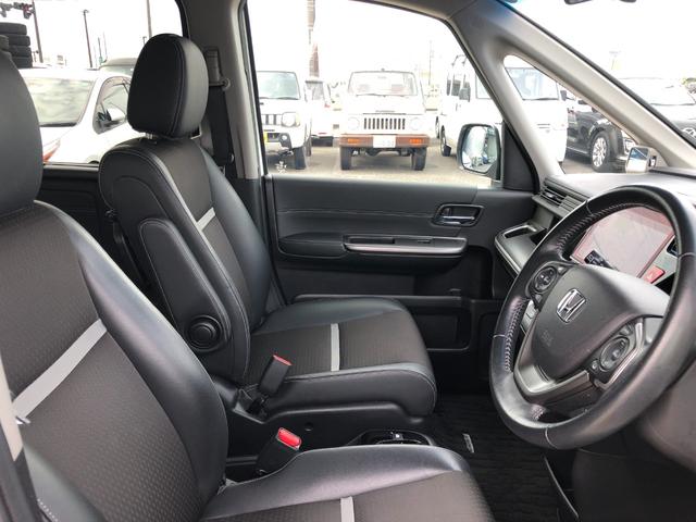 ステップワゴンスパーダ e:HEVスパーダ G・EX ホンダセンシング //純正10インチナビ//TV//バックカメラ//両側パワースライド//(32枚目)