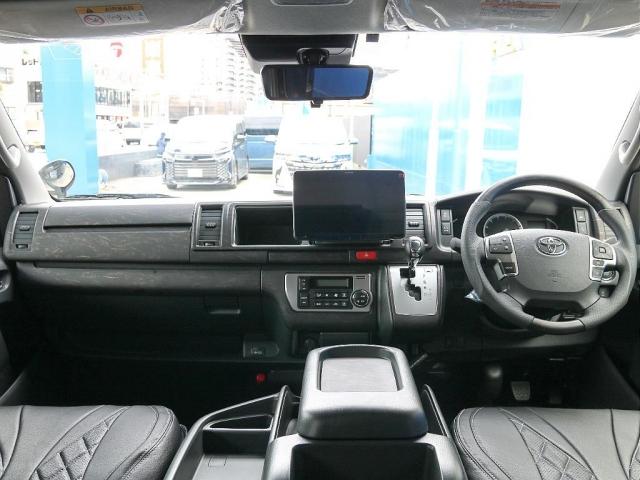 ハイエースワゴン GL ロング ファインテックツアラー オットマン付きキャプテンシート 両側パワースライドドア アルパインBIG-X11ナビ アルパイン12.8型フリップダウンモニター シートカバー キャンピングカー カスタム インテリアパネル ローダウン(2枚目)