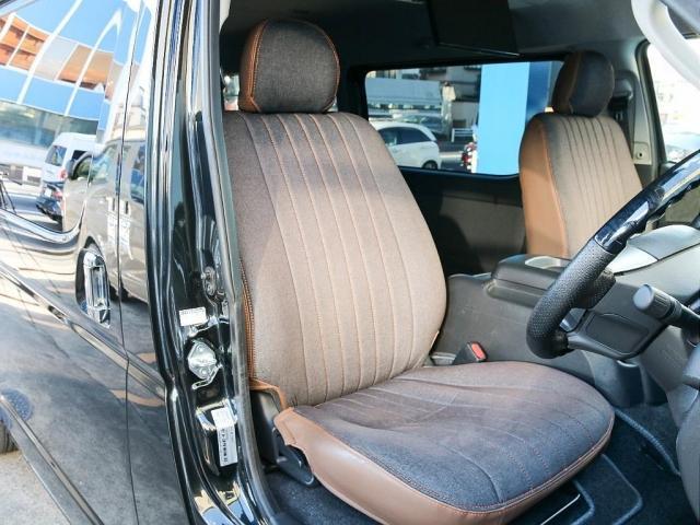 ハイエースワゴン 　ワゴン　ＧＬ　ファインテックツアラー　２ＷＤ　両側パワースライドドア　ブラックマイカ　オットマン付きキャプテンシート　スライドレール　カロッツェリア９インチナビ　ＥＴＣ　フリップダウンモニター（15枚目）