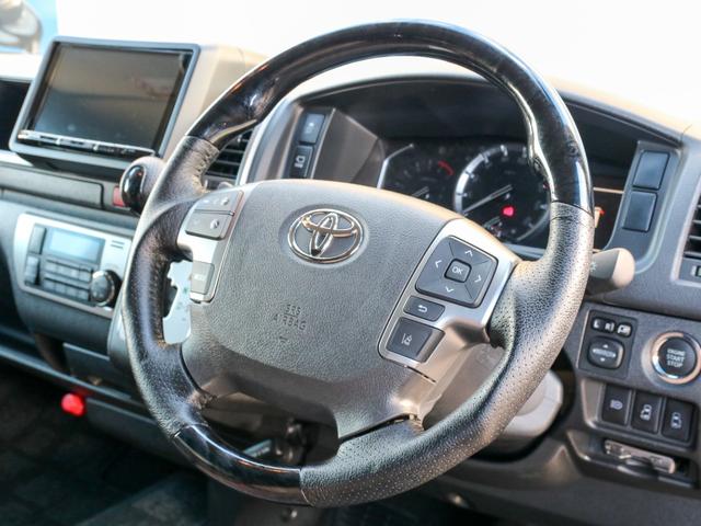ハイエースワゴン 　ワゴン　ＧＬ　ファインテックツアラー　２ＷＤ　両側パワースライドドア　ブラックマイカ　オットマン付きキャプテンシート　スライドレール　カロッツェリア９インチナビ　ＥＴＣ　フリップダウンモニター（16枚目）