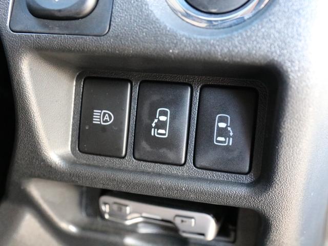 ハイエースワゴン 　ワゴン　ＧＬ　ファインテックツアラー　２ＷＤ　両側パワースライドドア　ブラックマイカ　オットマン付きキャプテンシート　スライドレール　カロッツェリア９インチナビ　ＥＴＣ　フリップダウンモニター（18枚目）