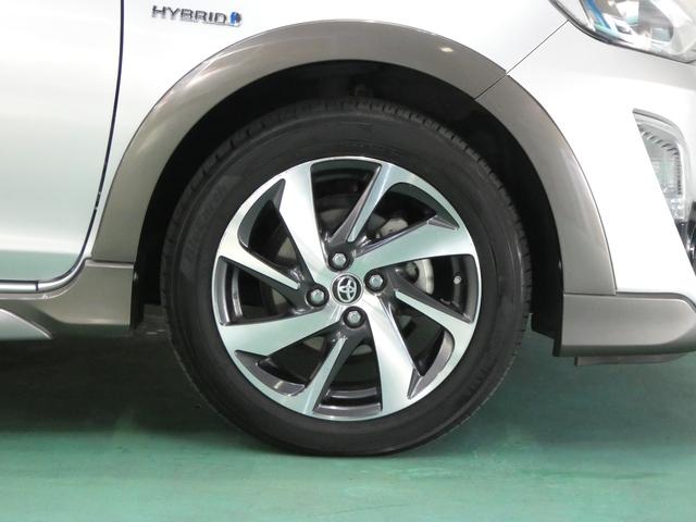 アクア Ｘ－アーバン　◇ＬＥＤ　◇純正ナビ　◇フルセグ　◇Ｂｌｕｅｔｏｏｔｈ　◇ＤＶＤ再生　◇バックカメラ　◇スマートキー　◇ＥＴＣ　◇ハーフレザーシート　◇純正アルミ　◇ルーフレール　◇横滑り防止　◇車検２年（16枚目）