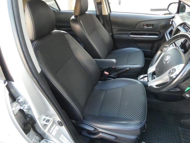 アクア Ｘ－アーバン　◇ＬＥＤ　◇純正ナビ　◇フルセグ　◇Ｂｌｕｅｔｏｏｔｈ　◇ＤＶＤ再生　◇バックカメラ　◇スマートキー　◇ＥＴＣ　◇ハーフレザーシート　◇純正アルミ　◇ルーフレール　◇横滑り防止　◇車検２年（20枚目）