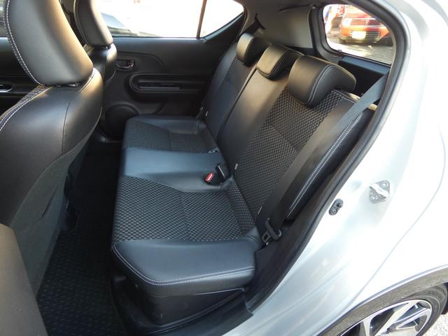 アクア Ｘ－アーバン　◇ＬＥＤ　◇純正ナビ　◇フルセグ　◇Ｂｌｕｅｔｏｏｔｈ　◇ＤＶＤ再生　◇バックカメラ　◇スマートキー　◇ＥＴＣ　◇ハーフレザーシート　◇純正アルミ　◇ルーフレール　◇横滑り防止　◇車検２年（24枚目）