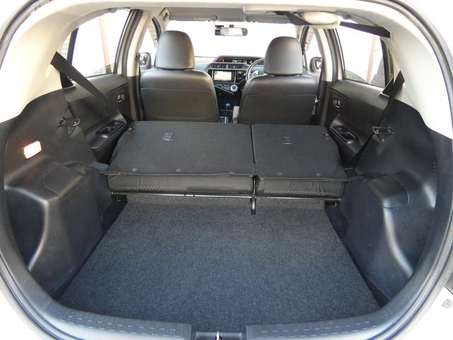 アクア Ｘ－アーバン　◇ＬＥＤ　◇純正ナビ　◇フルセグ　◇Ｂｌｕｅｔｏｏｔｈ　◇ＤＶＤ再生　◇バックカメラ　◇スマートキー　◇ＥＴＣ　◇ハーフレザーシート　◇純正アルミ　◇ルーフレール　◇横滑り防止　◇車検２年（26枚目）