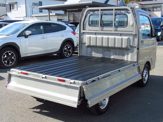 キャリイトラック KCエアコン・パワステ 4速AT FM/AMラジオ キーレスエントリー 衝突被害軽減ブレーキ 後方誤発進抑制機能 車両走行安定補助システム アイドリングストップ アングルポスト オートライト パワーウィンドウ 電源ソケット(31枚目)