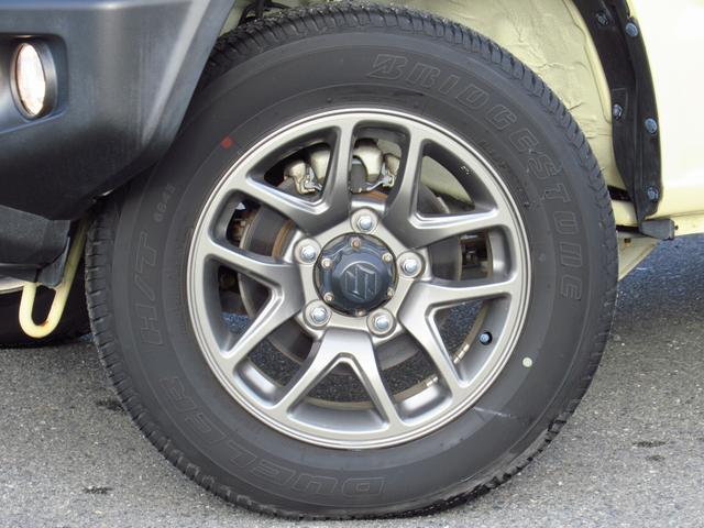 ジムニー ＸＣ　４ＷＤ　４ＡＴ　初売り特選車　オーディオレス　ＬＥＤヘッドランプ　キーレスプッシュスタート　オートクルーズコントロール　ステアリングオーディオスイッチ　衝突被害軽減ブレーキ　ＳＲＳサイド・カーテンエアバッグ　両席シートヒーター（5枚目）