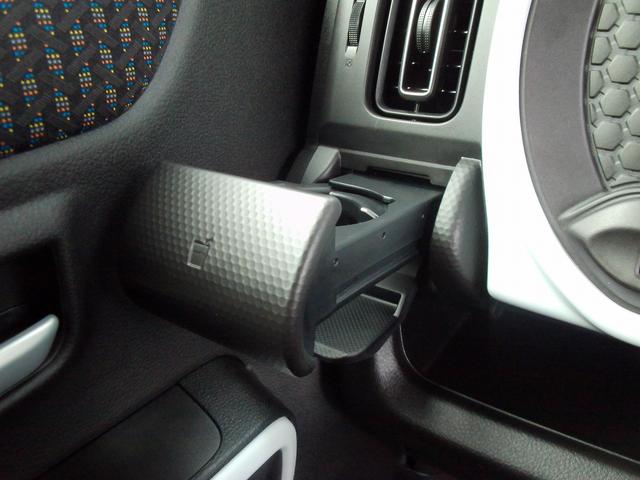 ハスラー ＨＹＢＲＩＤ　Ｘ　全方位モニター付Ｍナビ　ＬＥＤヘッドランプ　全方位モニター付メモリーナビ　ＬＥＤヘッドランプ　キーレスプッシュスタート　オーディオスイッチ　パーソナルテーブル　マイルドハイブリッド　衝突被害軽減ブレーキ　後退時ブレーキサポート　シートヒーター（59枚目）