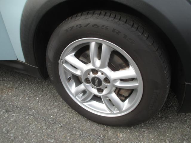 MINI クーパー クラブマン ポータブルナビ キセノンライト ETC(17枚目)